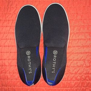 Rothy’s black slip on. Women’s 9.5